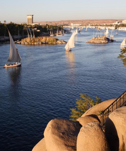FLIGHT CAIRO-ASWAN